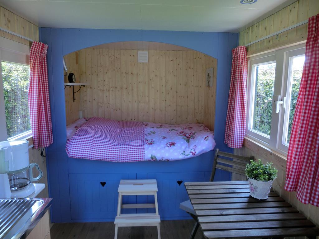 Pipowagen Camping Puur Genieten Bed and Breakfast Someren Δωμάτιο φωτογραφία