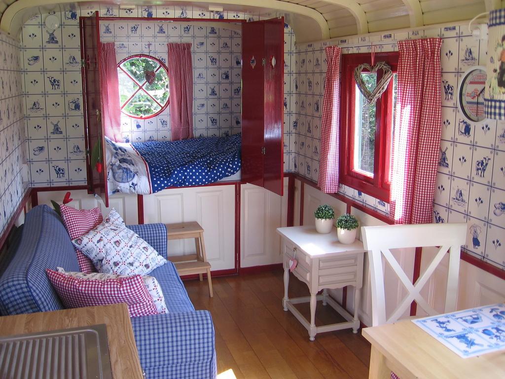 Pipowagen Camping Puur Genieten Bed and Breakfast Someren Δωμάτιο φωτογραφία