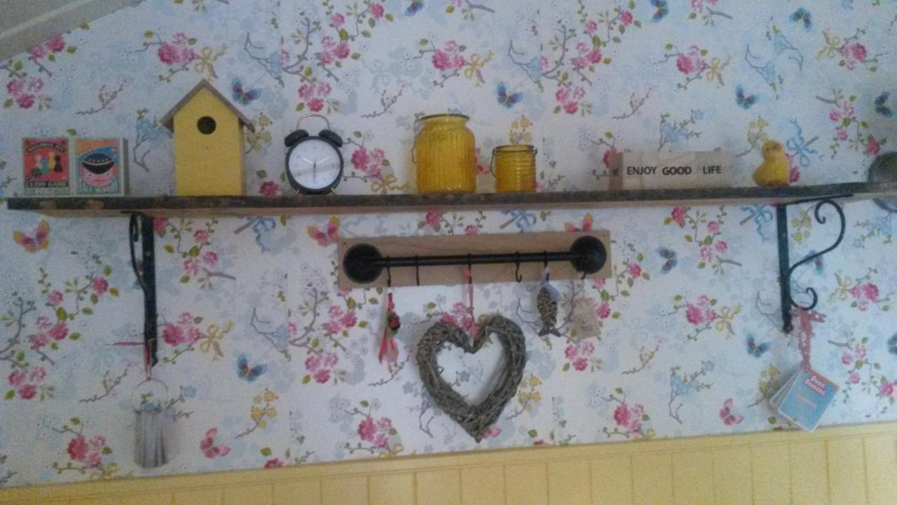 Pipowagen Camping Puur Genieten Bed and Breakfast Someren Εξωτερικό φωτογραφία